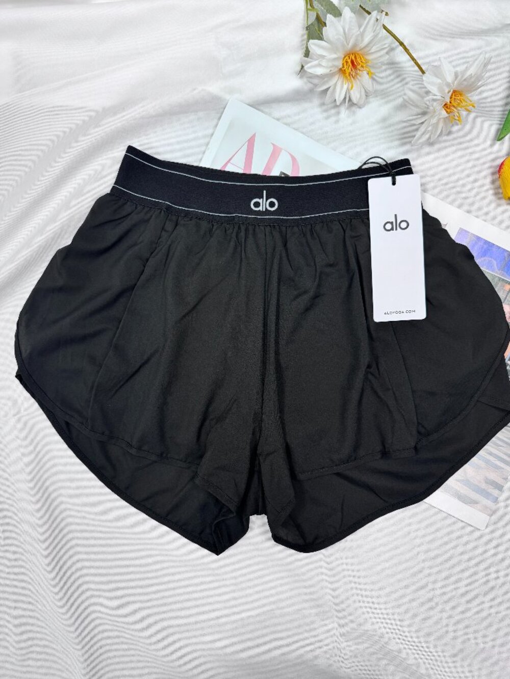 Brand New Alo Yoga😆Match Point Short Black ( Loose fit, elastic waistband )